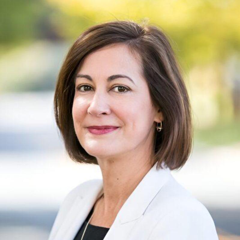 Anna McKean headshot